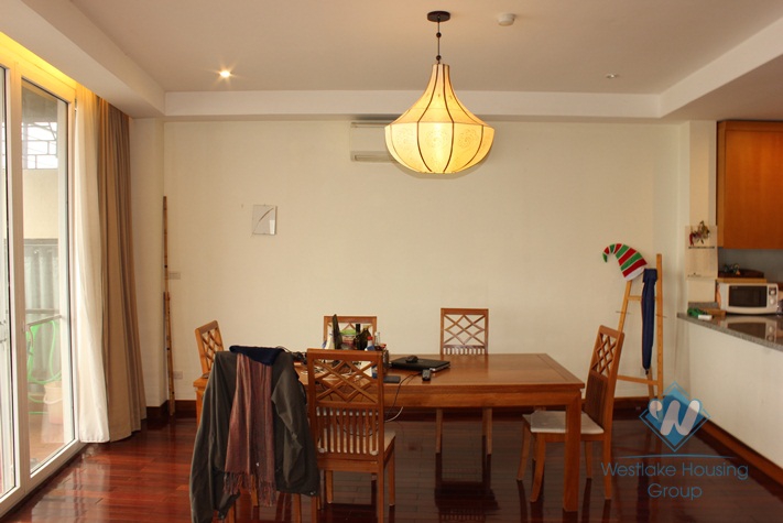 Big and luxury apartment for rent in Tay Ho area, Ha noi